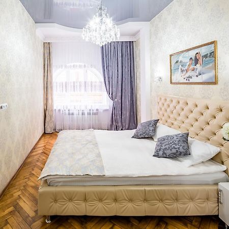 Designer Apartment Зі Світлом! Lviv Exterior photo