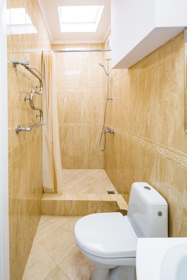 Designer Apartment Зі Світлом! Lviv Exterior photo
