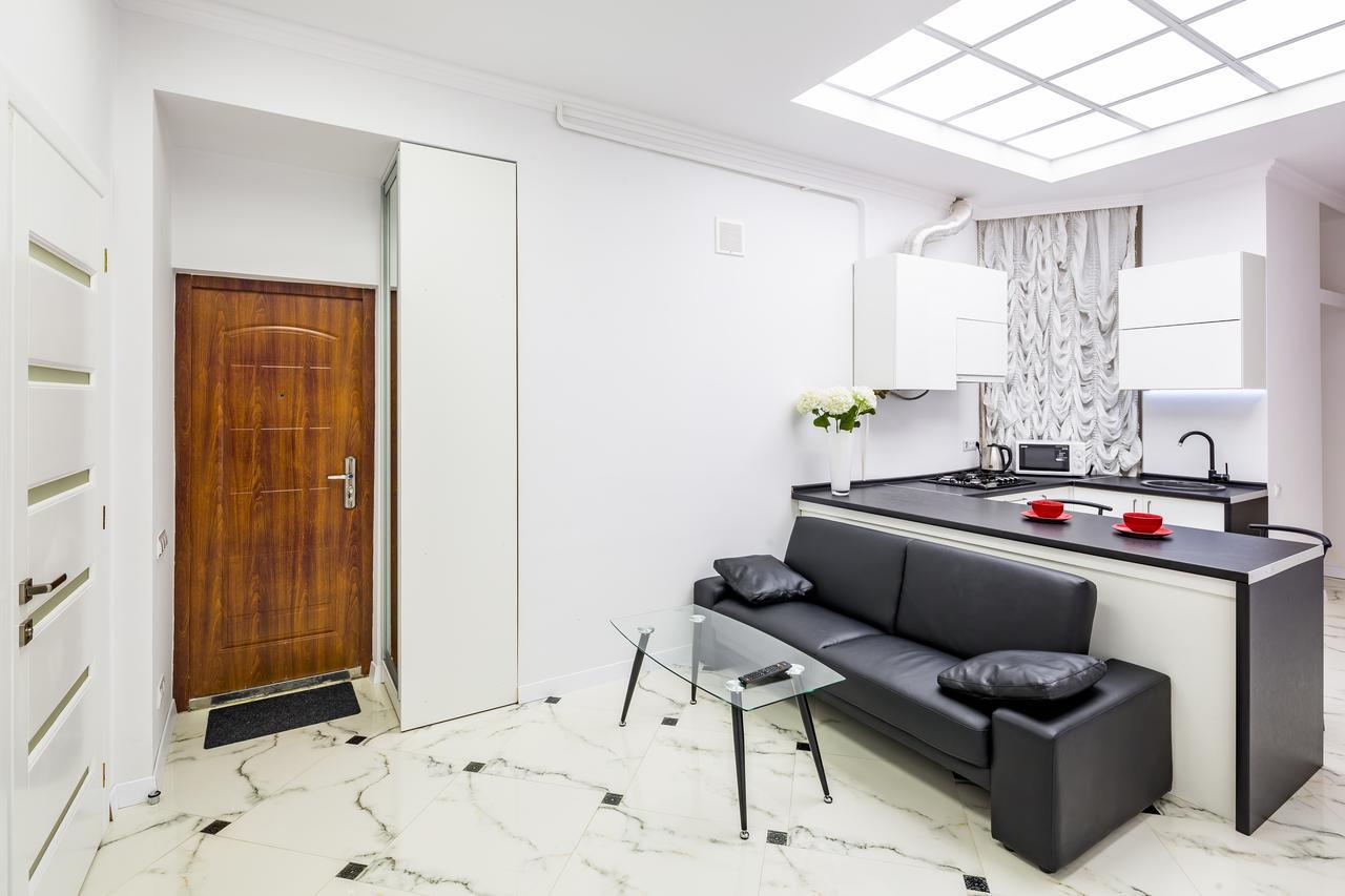 Designer Apartment Зі Світлом! Lviv Exterior photo